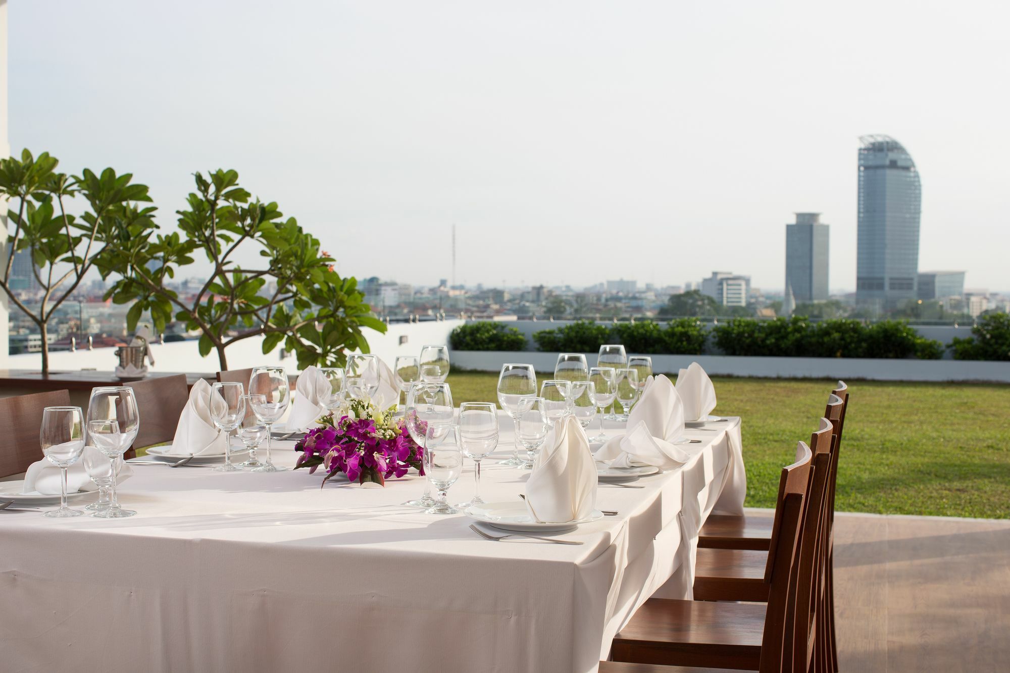 Bellevue Serviced Apartments Phnom Penh Dış mekan fotoğraf